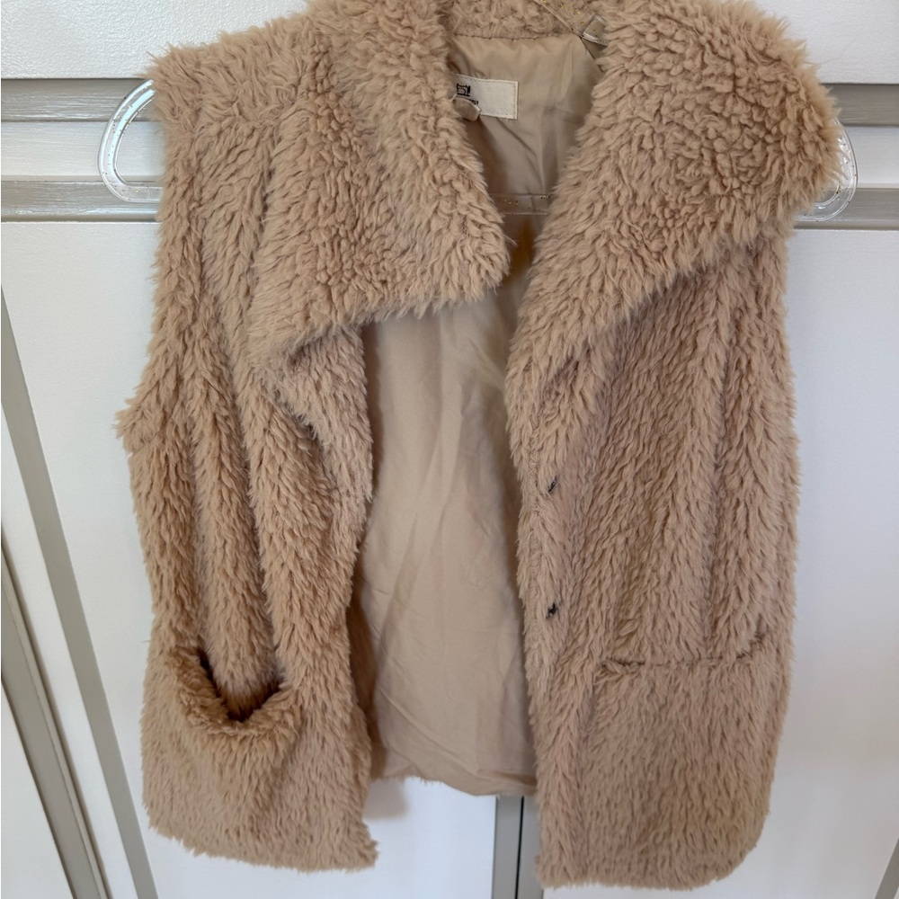 Thread+Supply Beige Faux Fur Sleeveless Vest